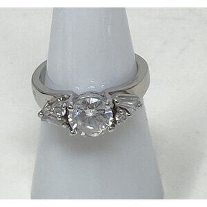 Womens Size 7 Silver & Rhinestone Engagement Wedding Ring